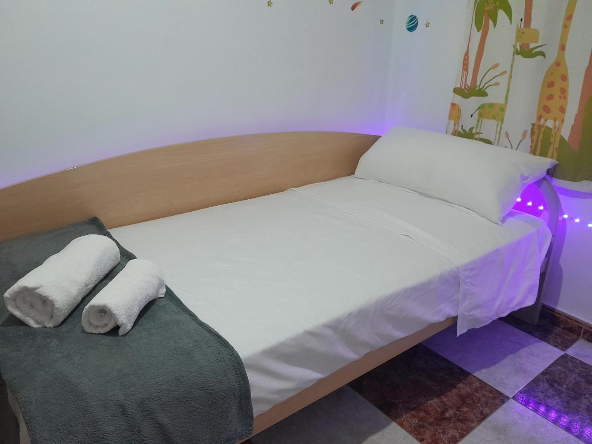 Disfruta De Un Barrio Tranquilo Apartamento Alcalá de Guadaira Exterior foto